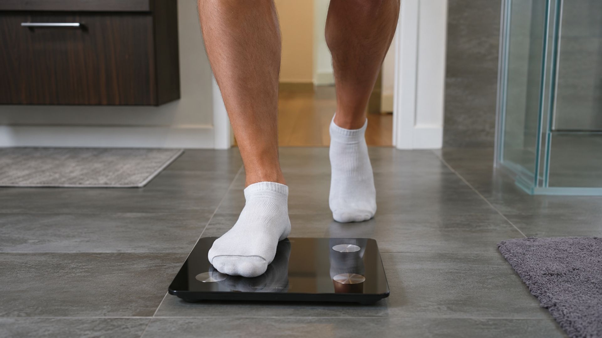 Wondering when weight loss will show on the scale? Learn what affects progress 