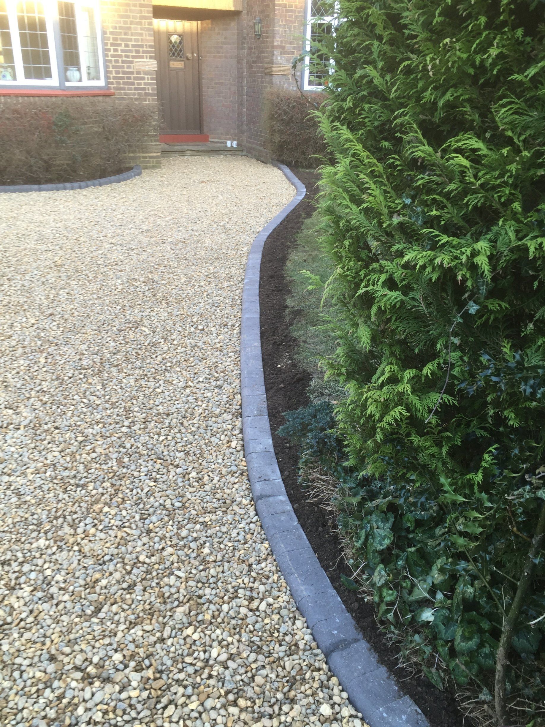 resin bonded floor laying