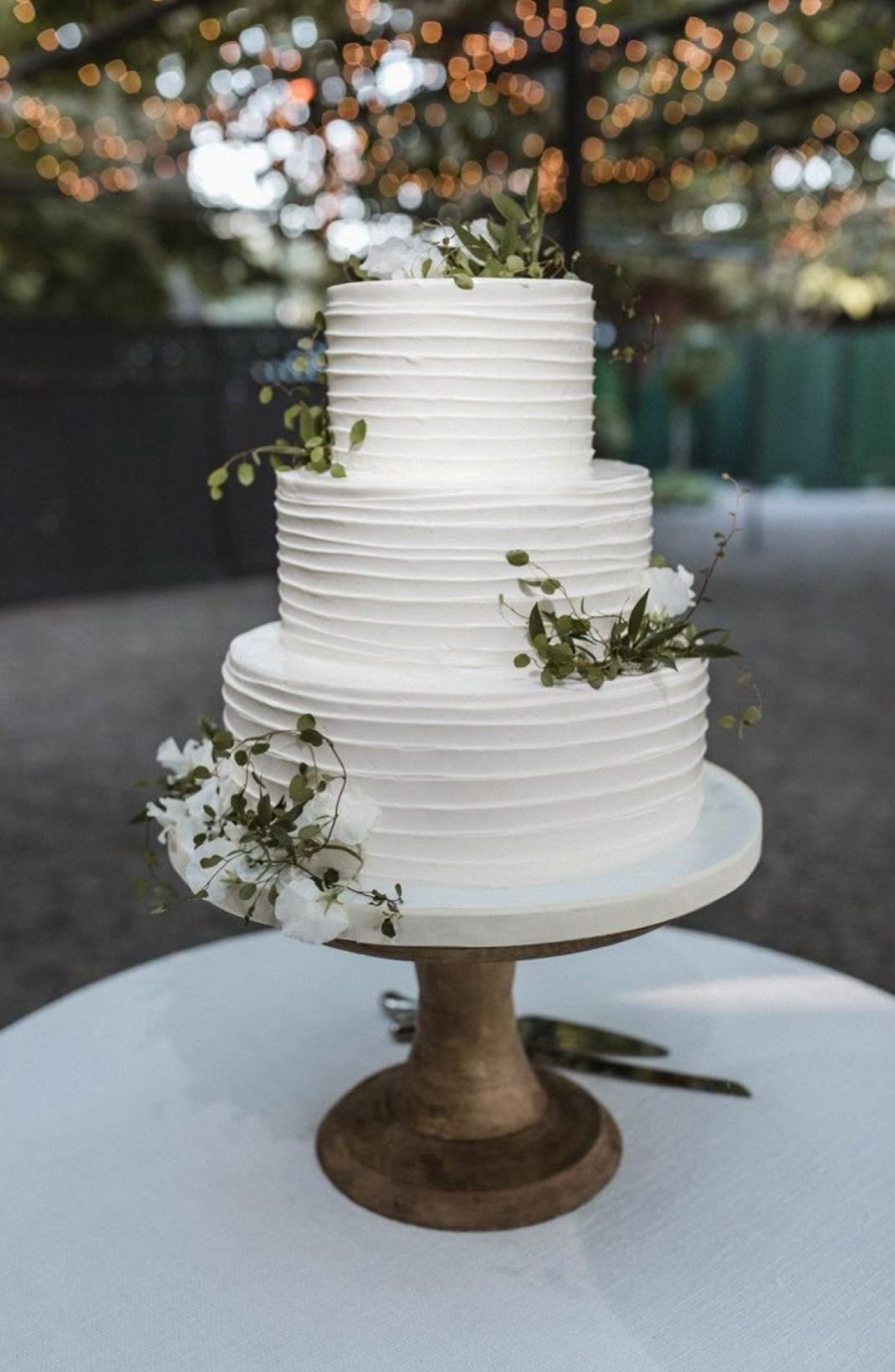 tiered wedding cake