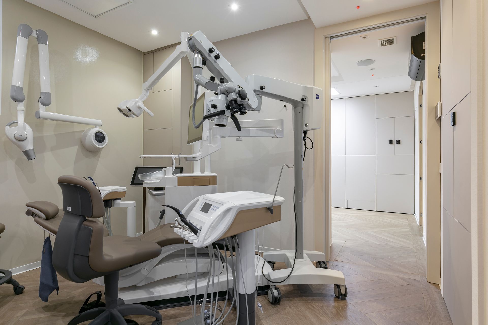 Proyecto de reforma integral e interiorismo de clínica dental en calle velazquez madrid