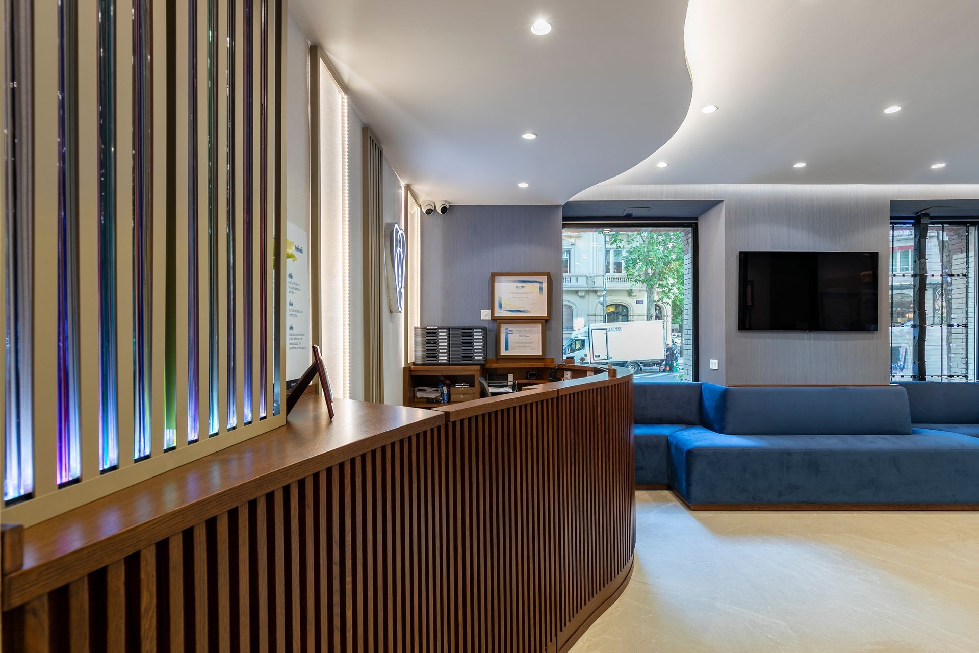 Proyecto de reforma integral e interiorismo de clínica dental en calle velazquez madrid