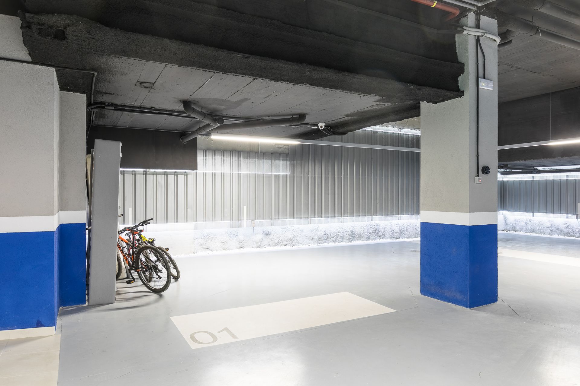 Interiorismo en vivienda ubicada en la Calle Prim Madrid. Minimalista y moderno.