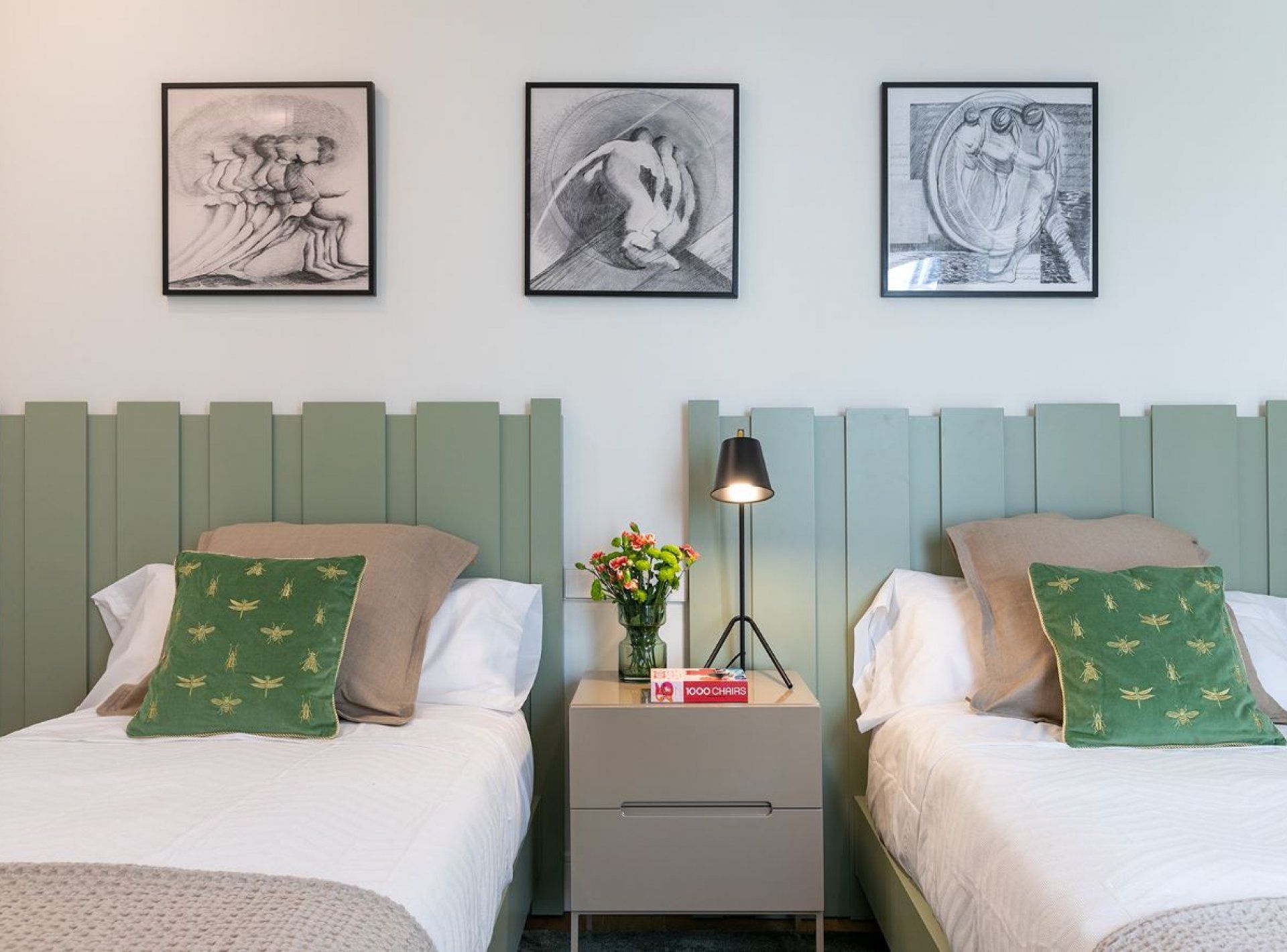 Interiorismo en vivienda de lujo ubicada en el Barrio Salamanca Madrid, tonos verdes.