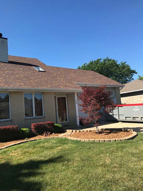 Beautiful House And Landscaping — Morris, IL — Shenberg Construction