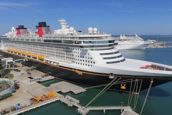 Limo from Orlando Airport to Port Canaveral