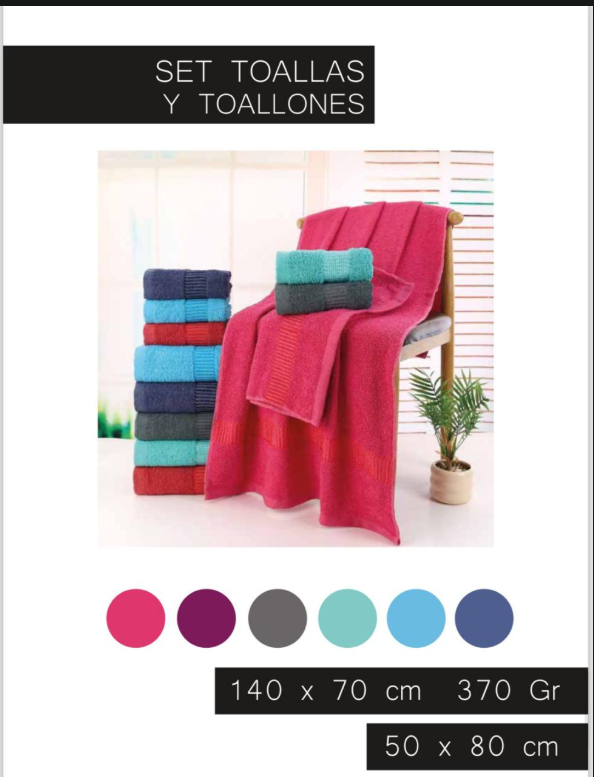 Exhibición de juegos de toallas: toallas apiladas, toallas drapeadas, muestras de color. Colores: rosa, morado, gris, verde azulado, azul. Medidas: 140 x 70 cm, 50 x 80 cm.