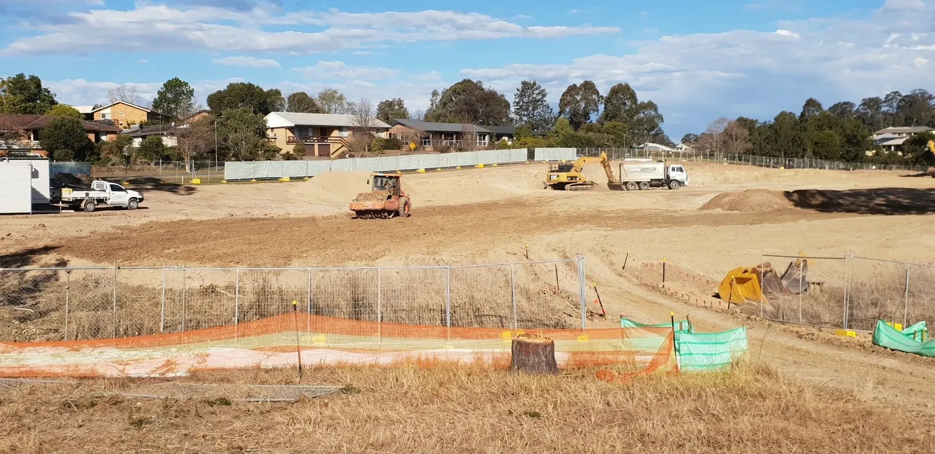 Construction Site with Heavy Machinery — Jim Anderson Earthmoving Pty Ltd in Coopernook, NSW