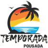 Um logotipo para a temporada pousada com uma palmeira e pássaros