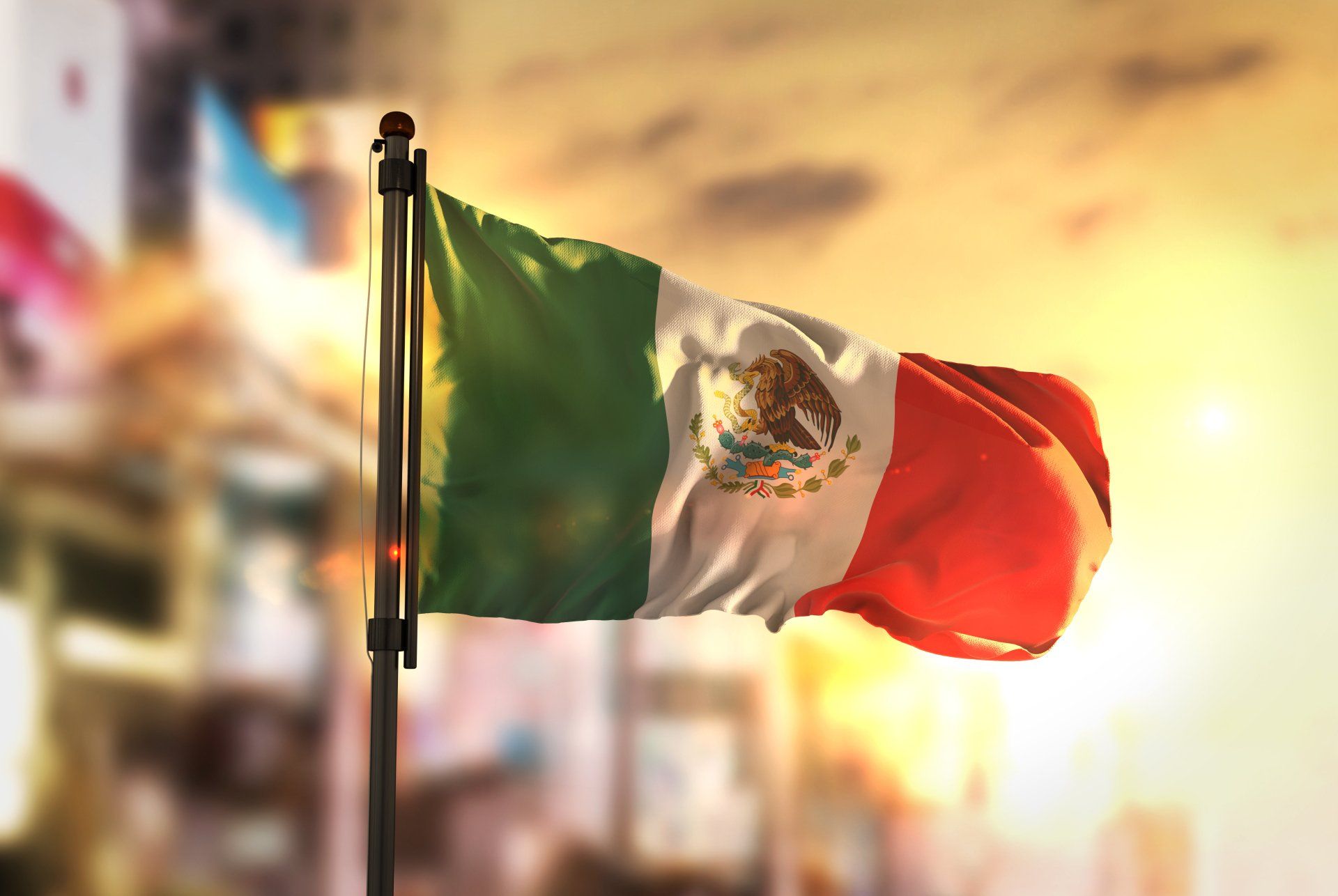 México, bandera, contra, ciudad, borrosa, plano de fondo
