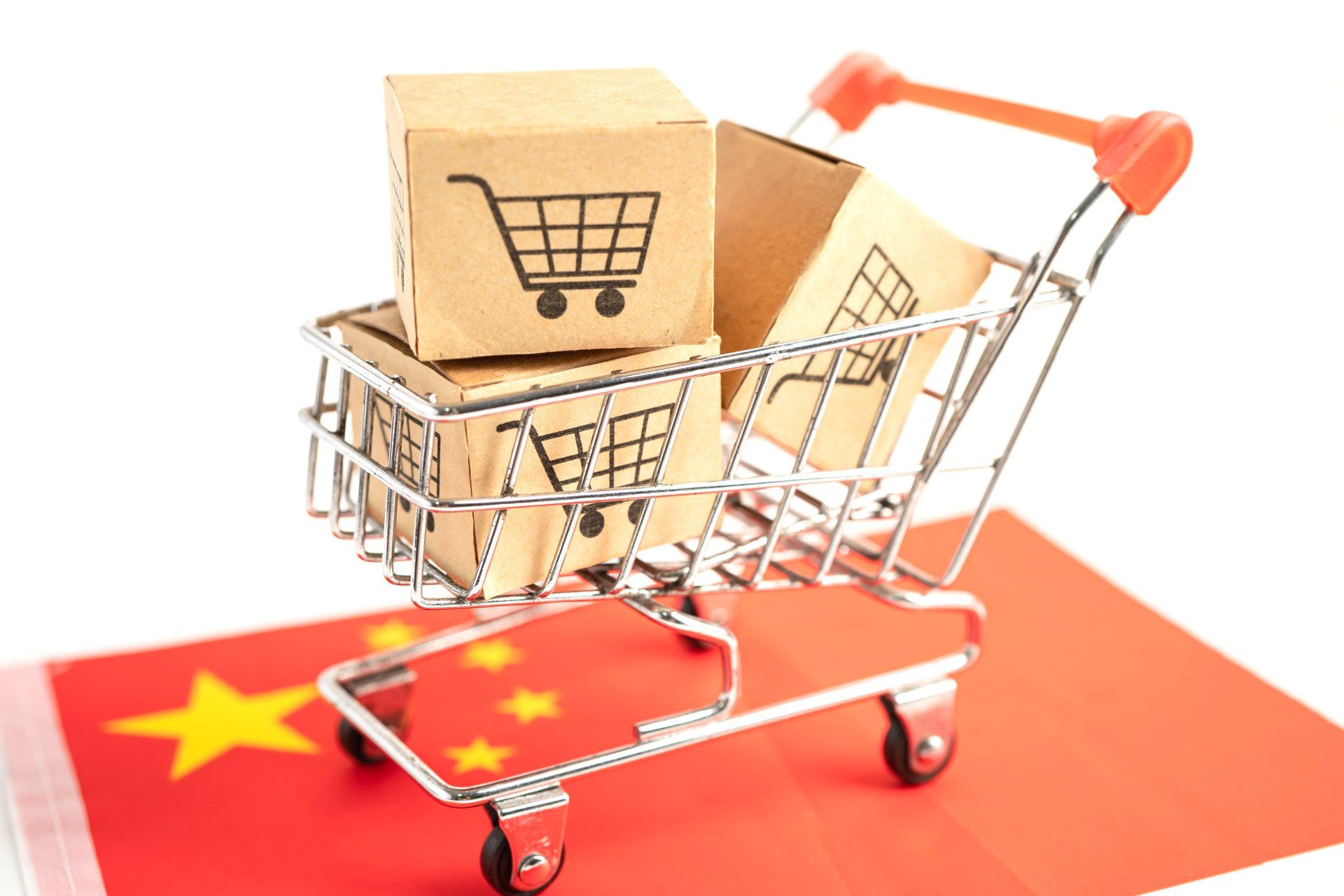 Caja con logotipo de carrito de compras y bandera de china importación exportación compras en línea