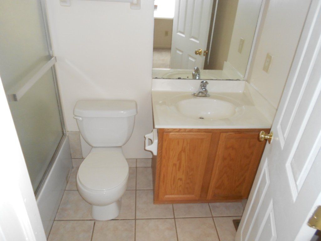 100 E. Norwich interior 20