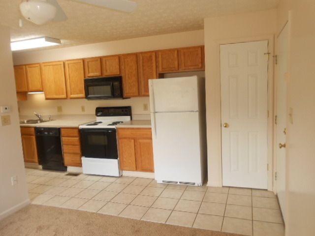 100 E. Norwich interior 15