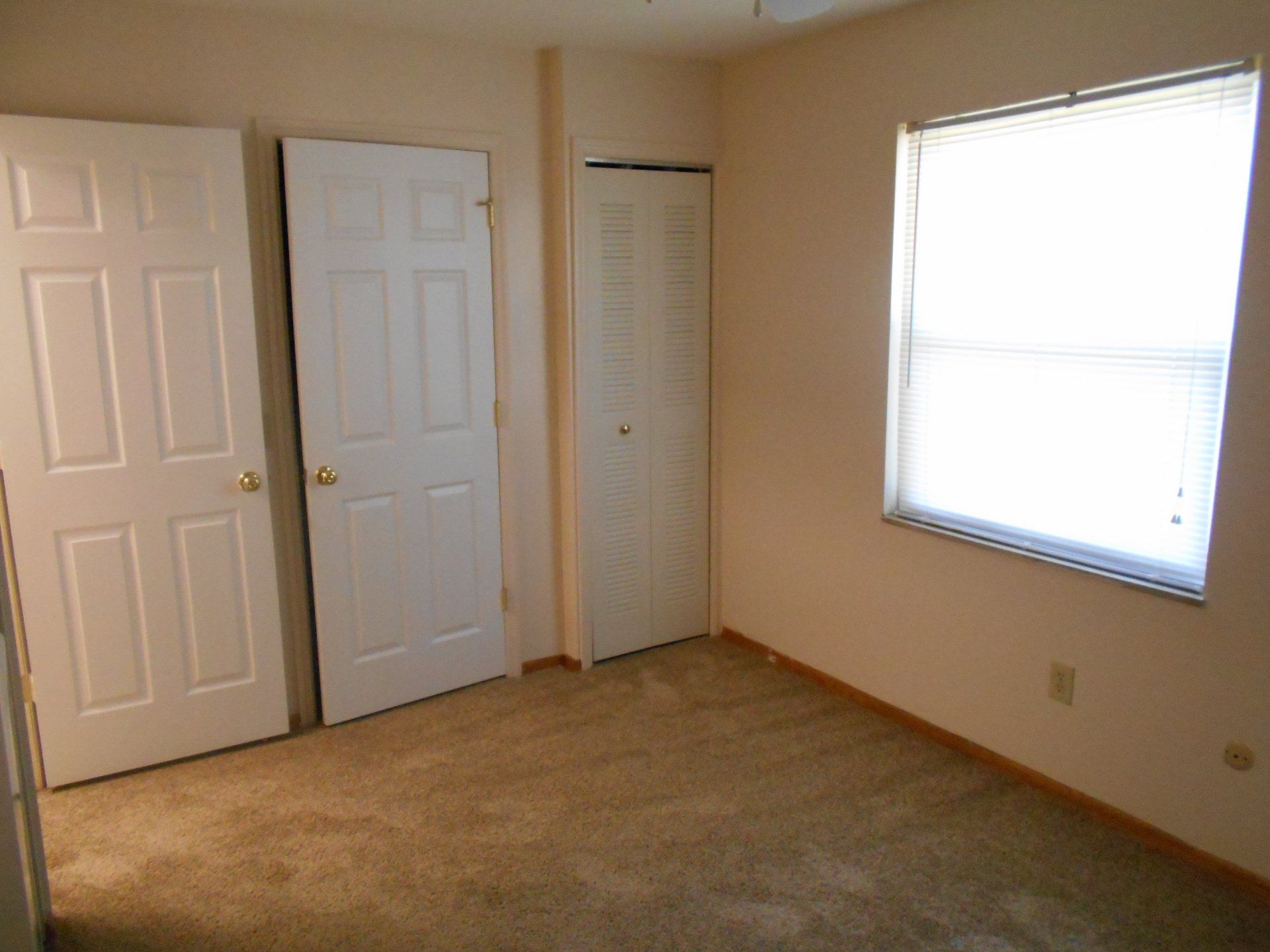 100 E. Norwich interior