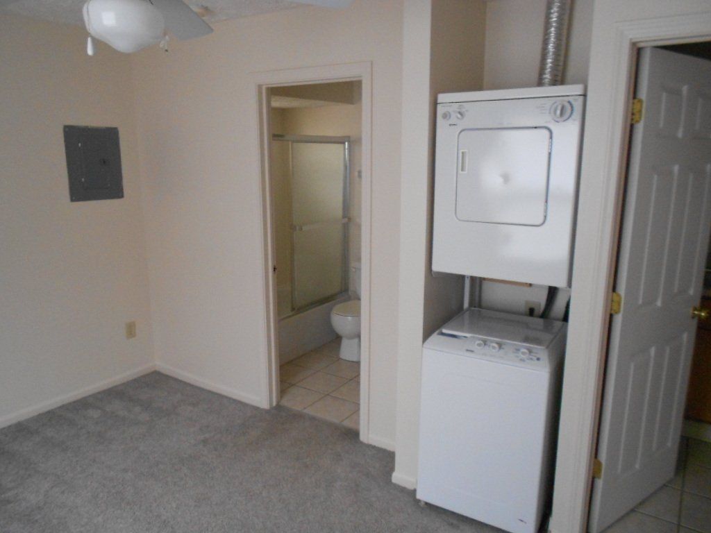 100 E. Norwich interior 1