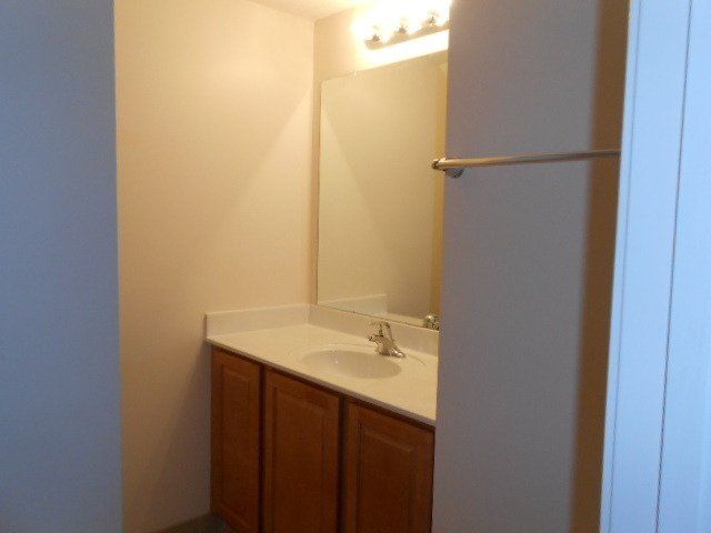 110 E and 11th Ave Bathroom 02