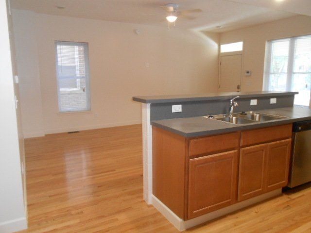 128 E. 11th Ave.- Kitchen 03