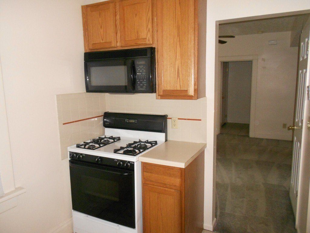 130 W. 8th Ave.- Kitchen 01