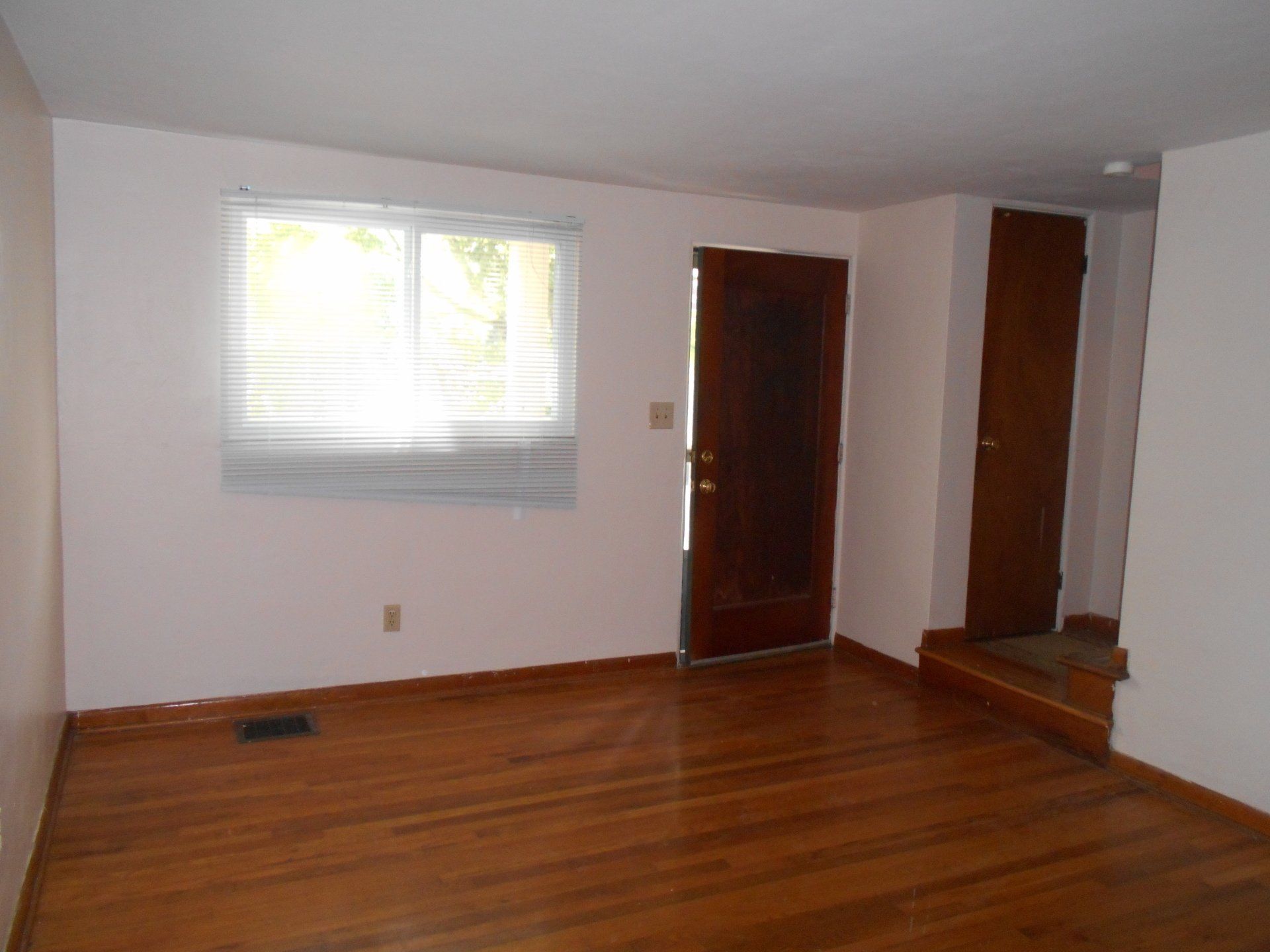 134-136 W. Blake Ave.  Living Room 02