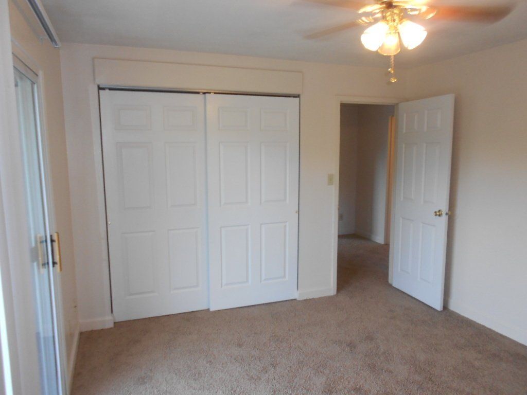 150-161 W. Maynard (Flats)- Bedroom 03