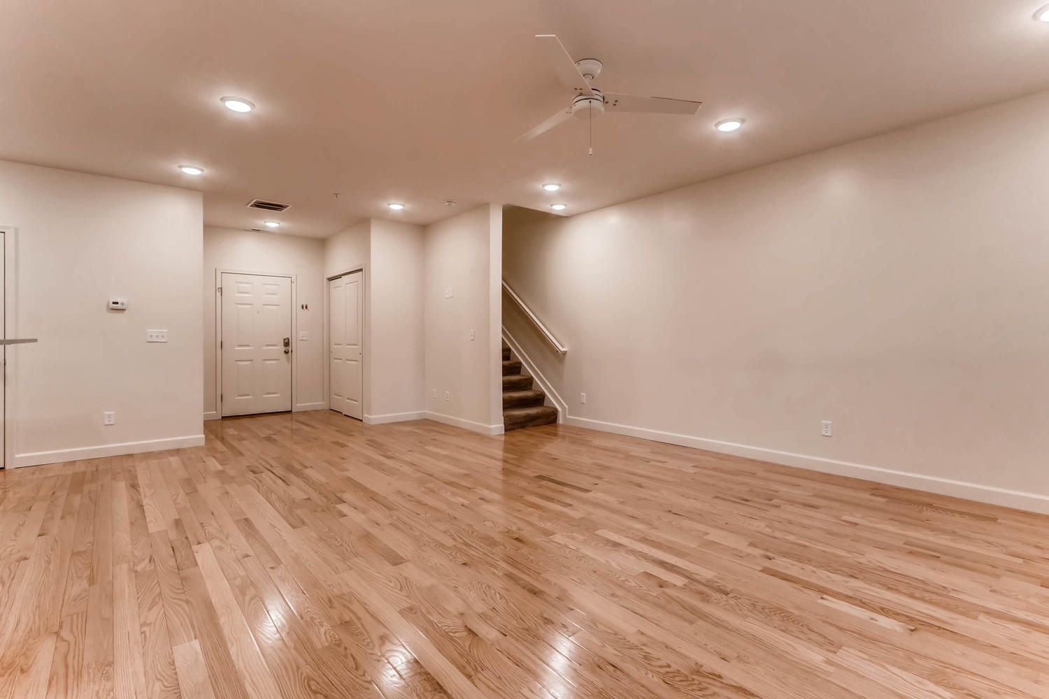 1523-1529 N. Wall St hardwood floors