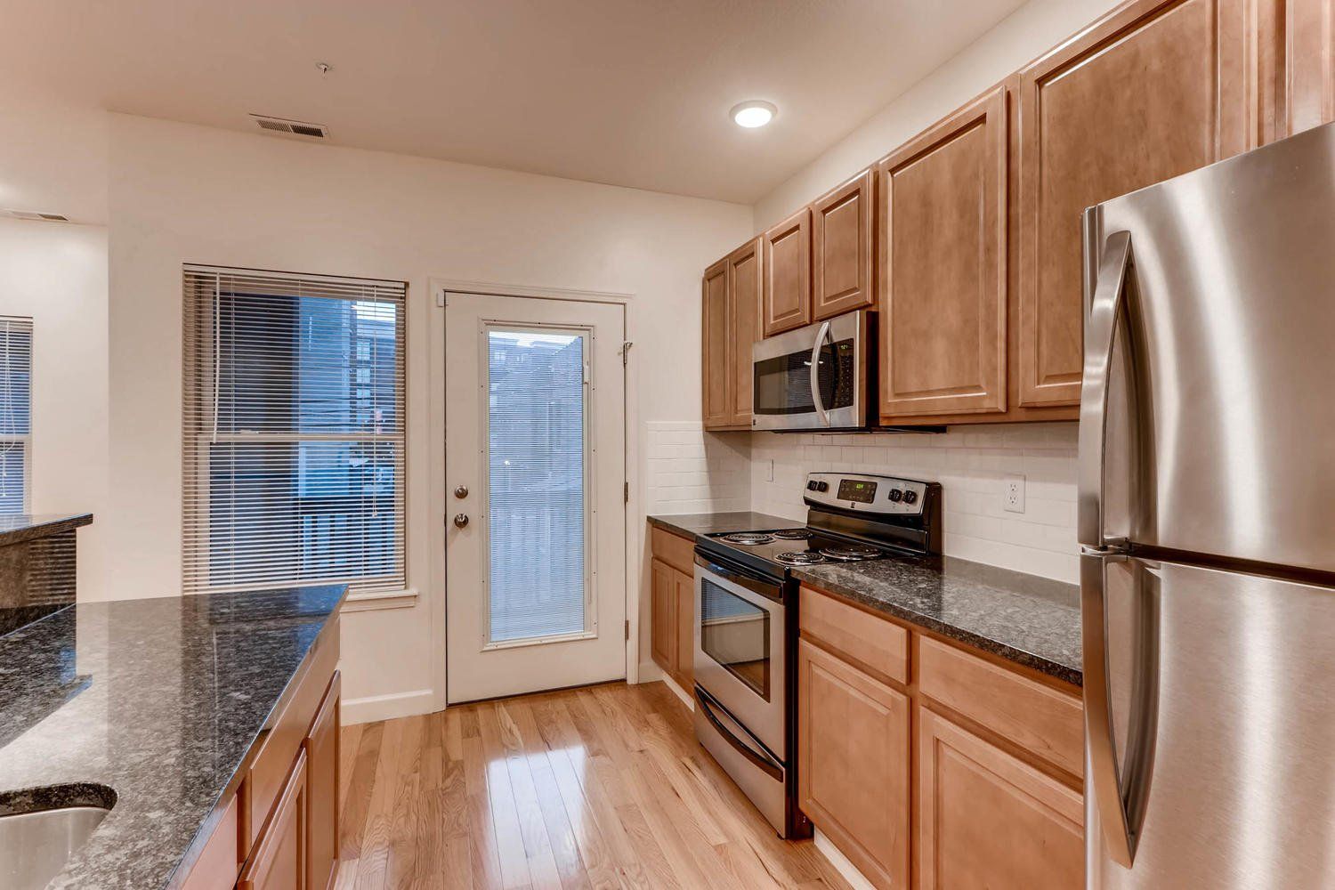 1523-1529 N. Wall St kitchen 3