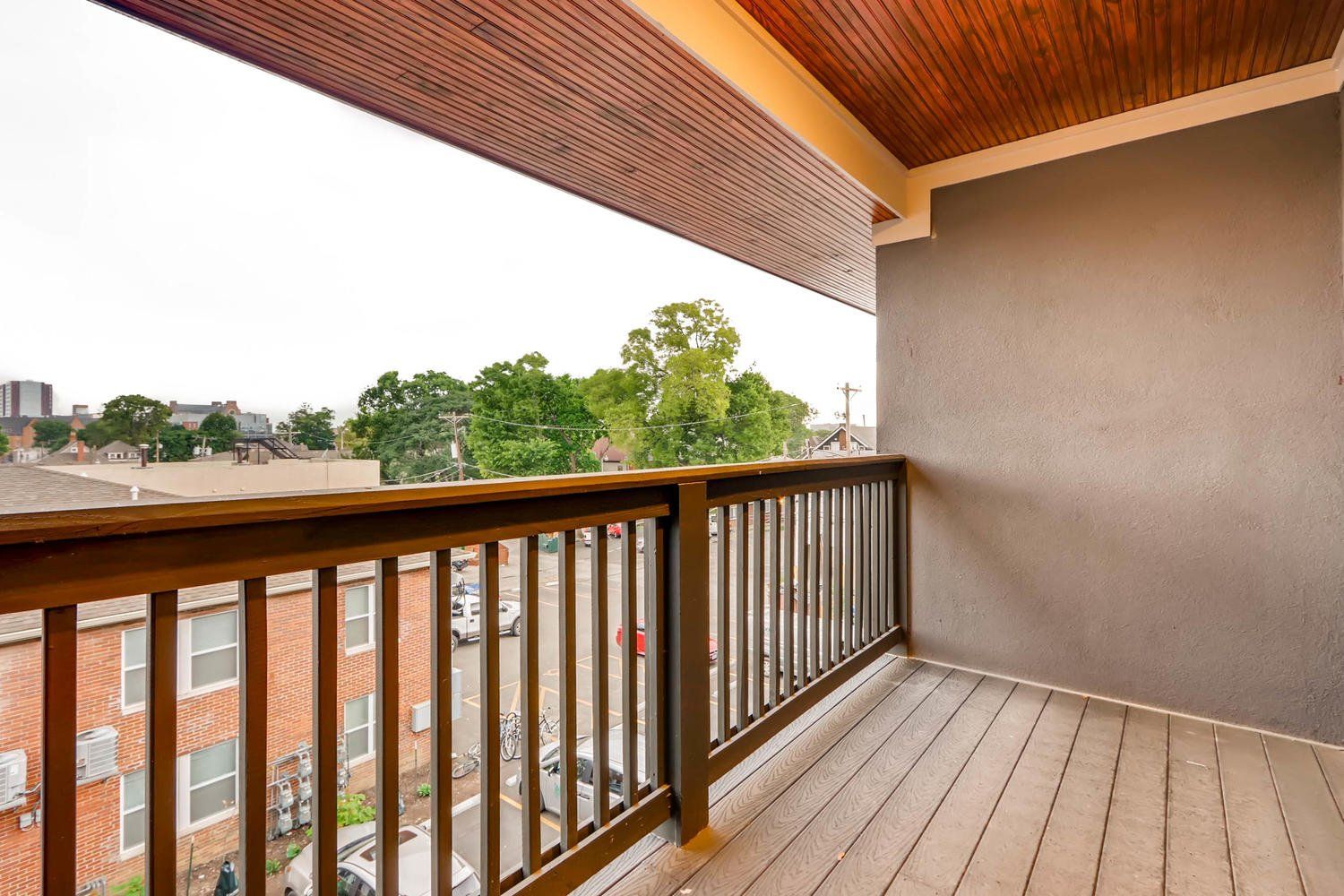 1523-1529 N. Wall St deck