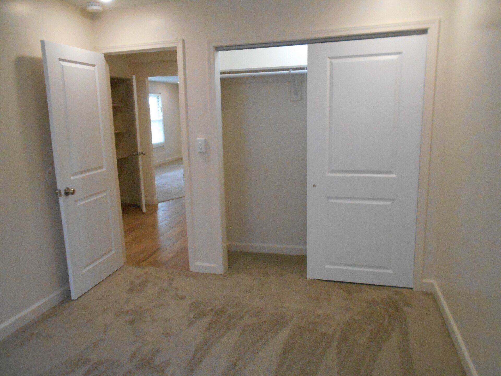 150-161 W. Maynard (Flats)- Bedroom 05