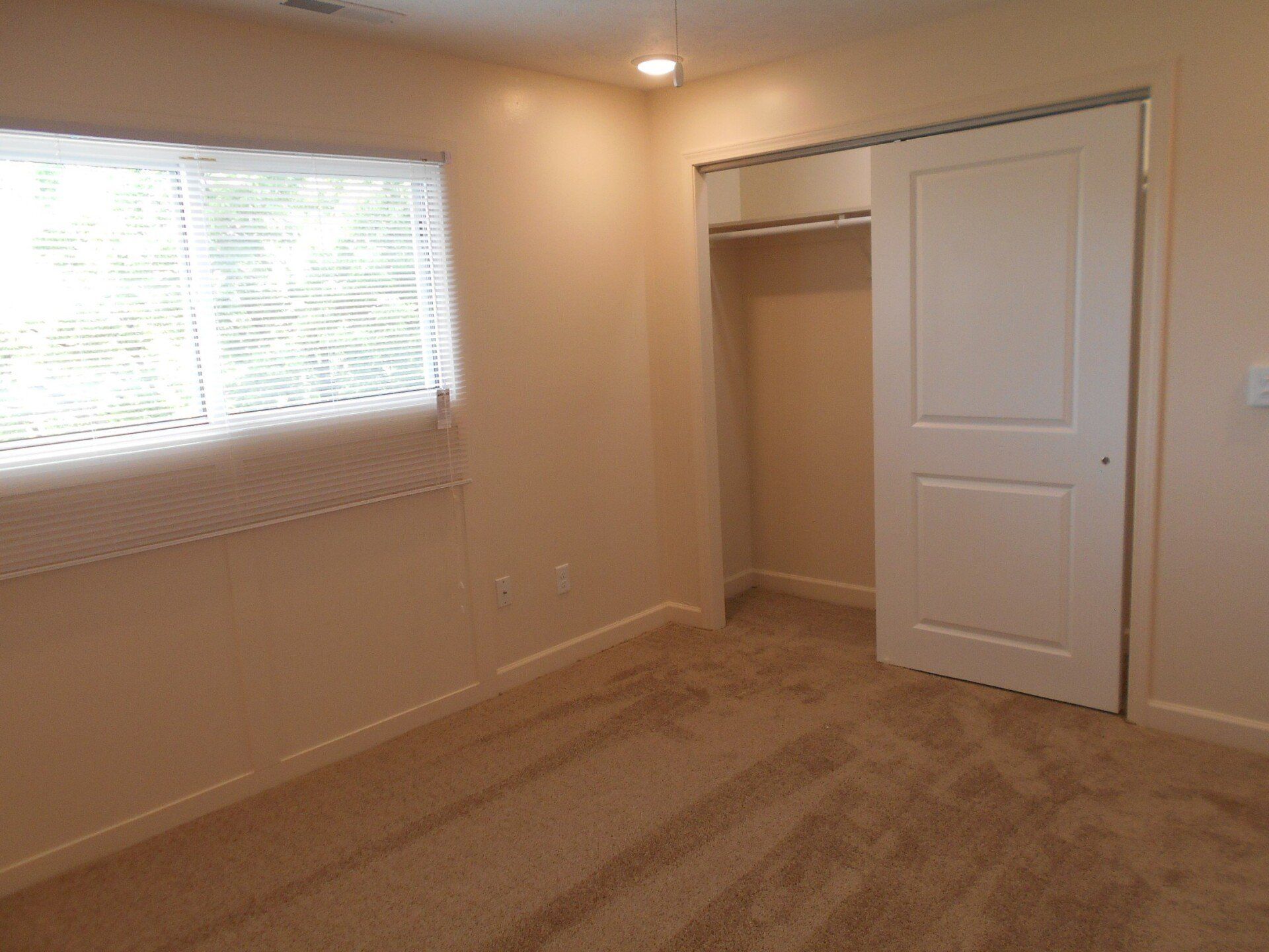 150-161 W. Maynard (Flats)- Bedroom 01