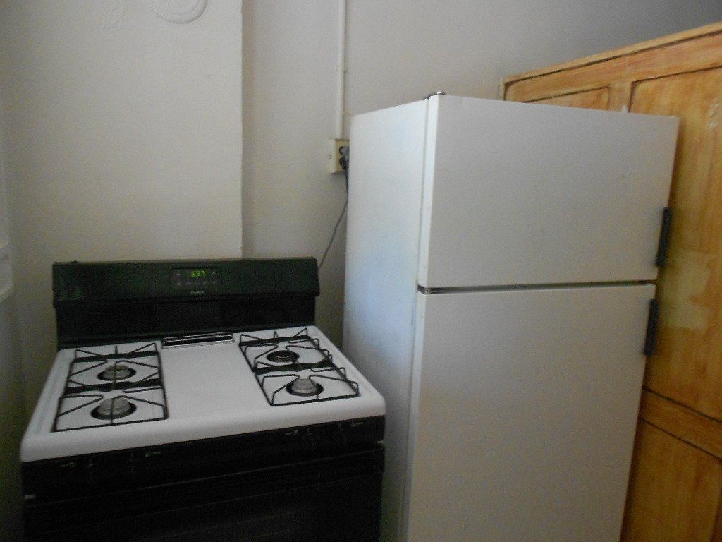 160-166 W. Northwood - Kitchen 01