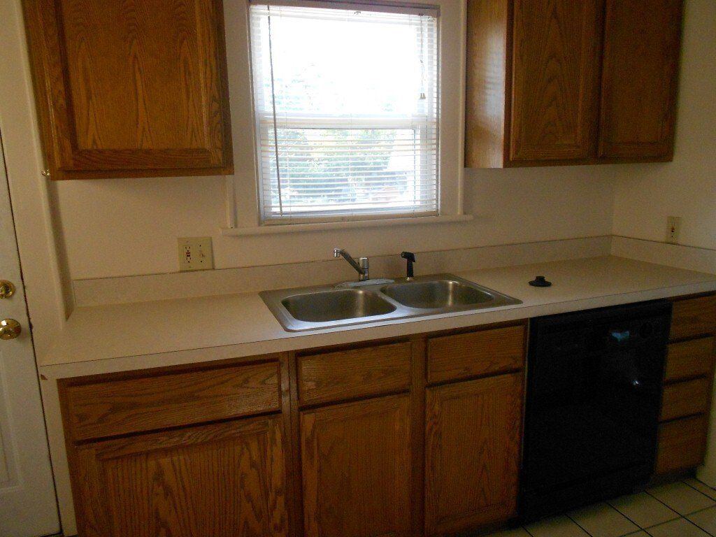 177 E. Norwich- Kitchen 03