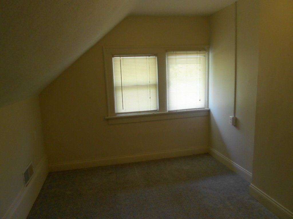 1996 Summit St. - Bedroom 04