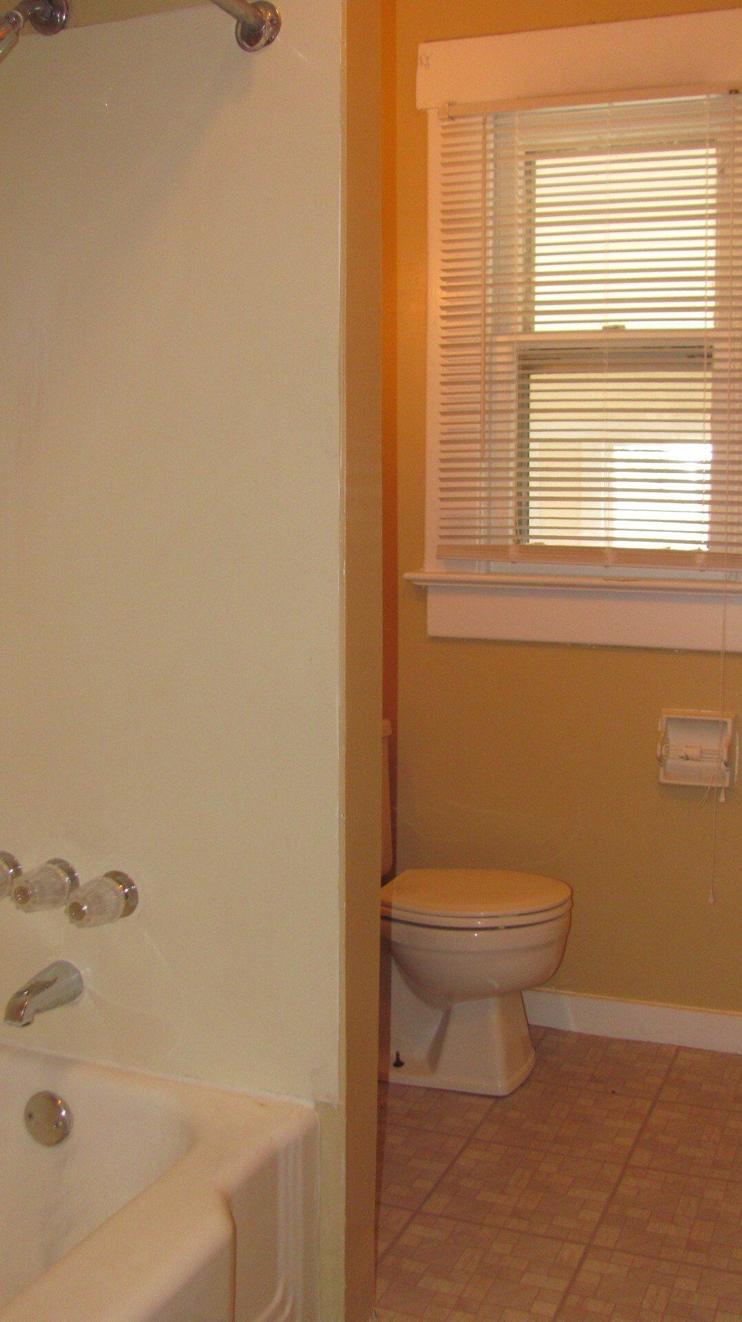 2311& 2317 N. High St.- Bathroom 02