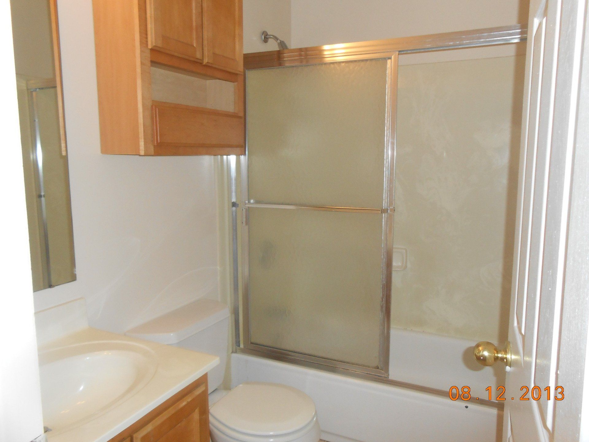 244-246 E. 19th Ave. - Bathroom 02