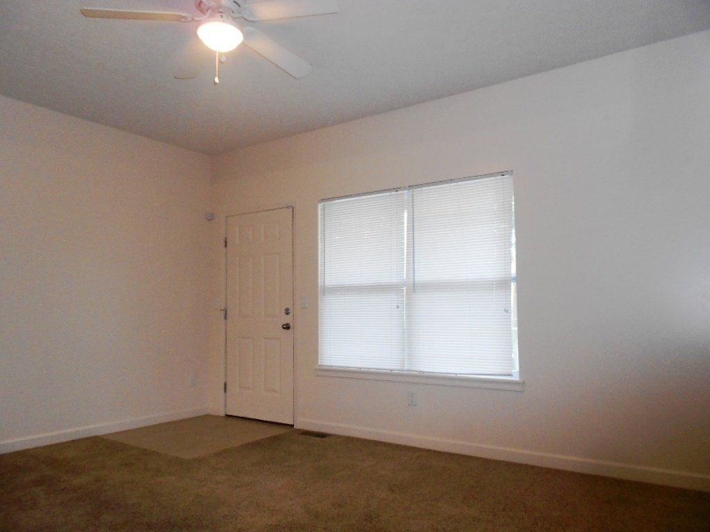 2474-2492 Neil Ave large windows 2