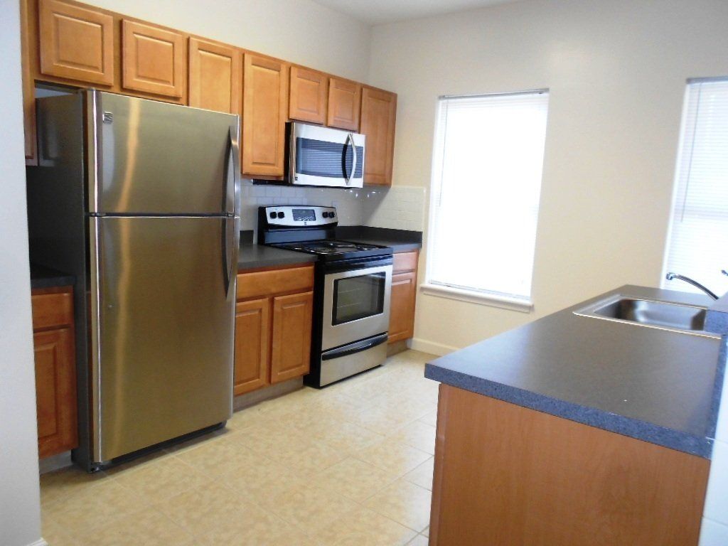 kitchen at 271 E. Northwood Ave