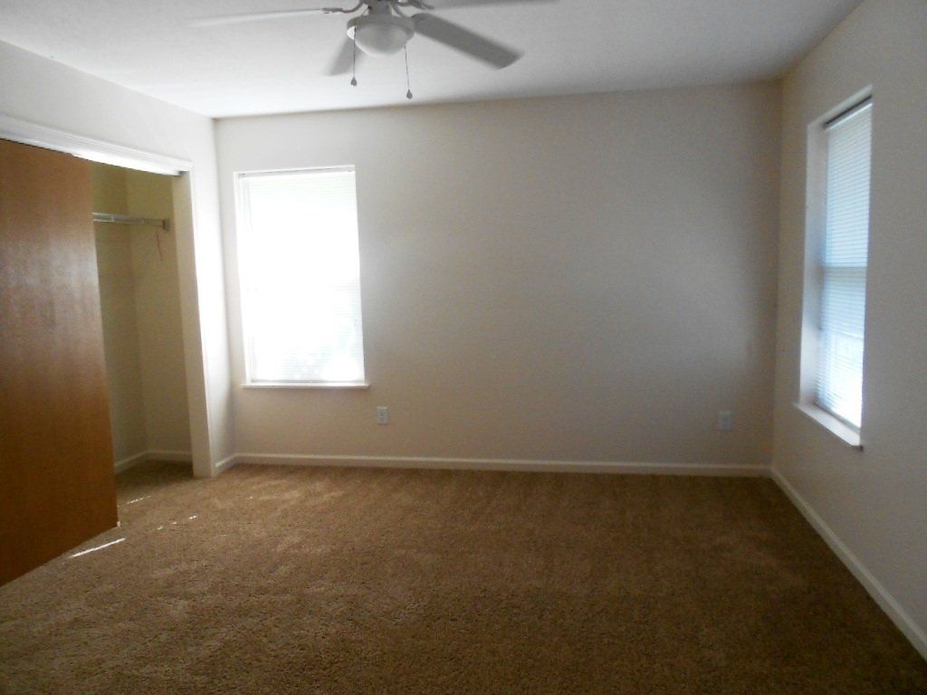 31-wilcox-st- Bedroom with ceilling fan