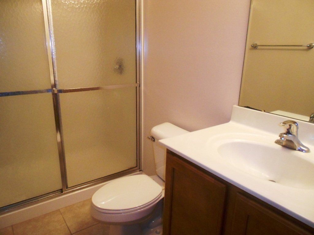 31-wilcox-st- Bathroom with toilet and sink