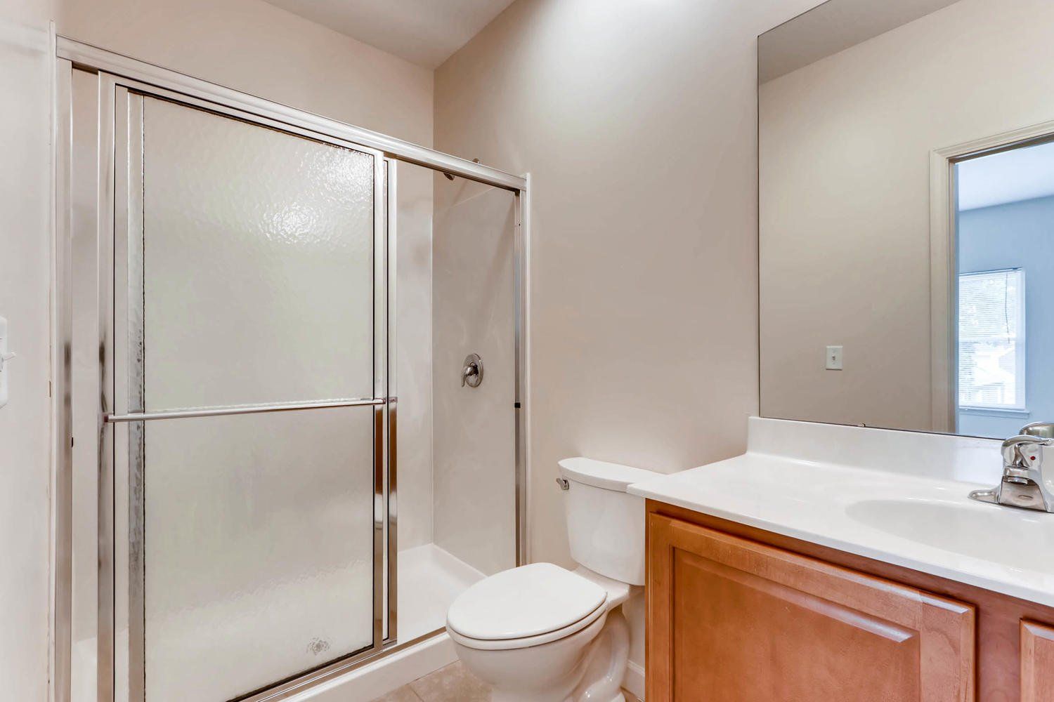 30-38-w-9th-ave- Bathroom