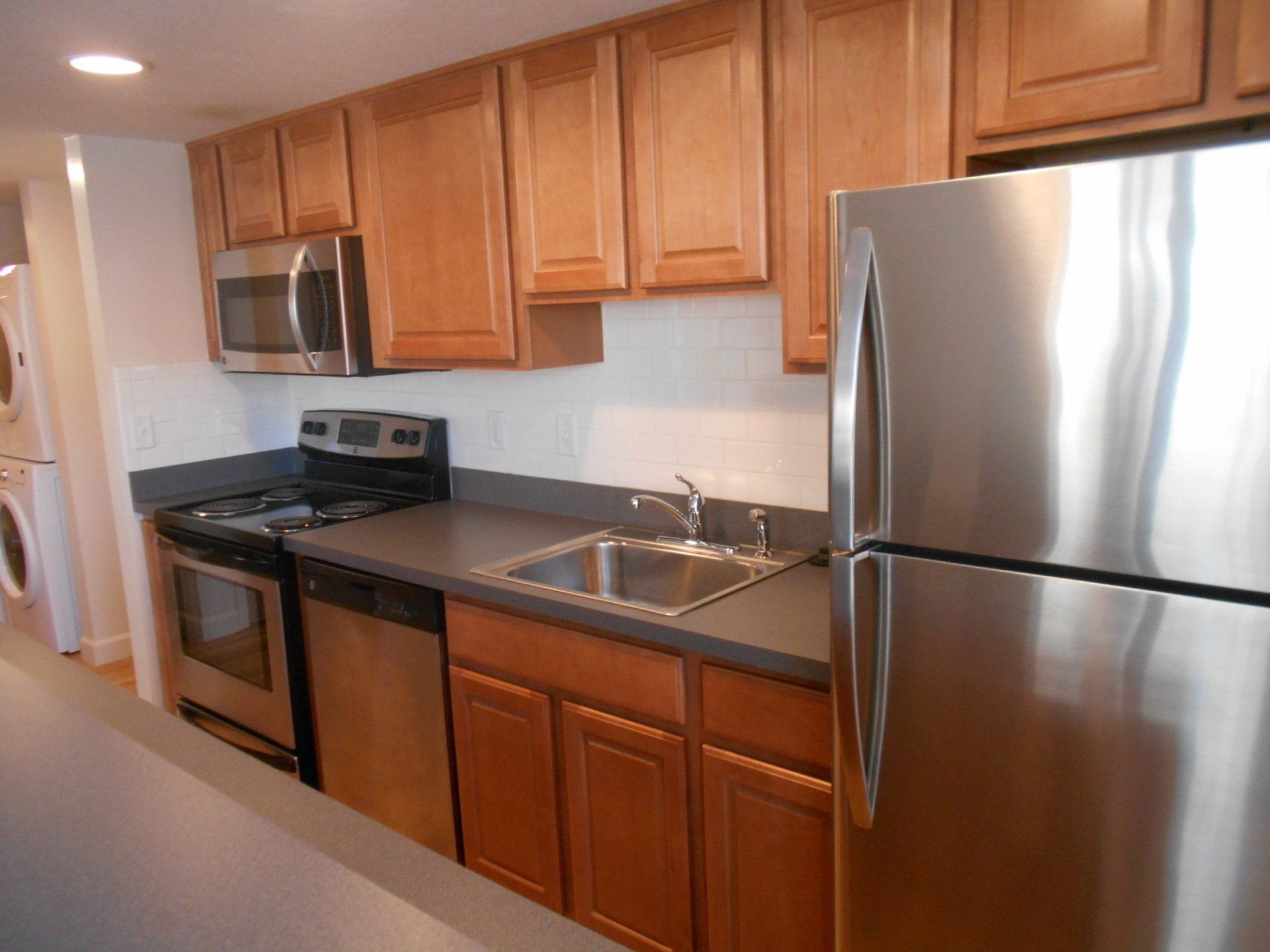 44 W. 9th Ave. kitchen 7