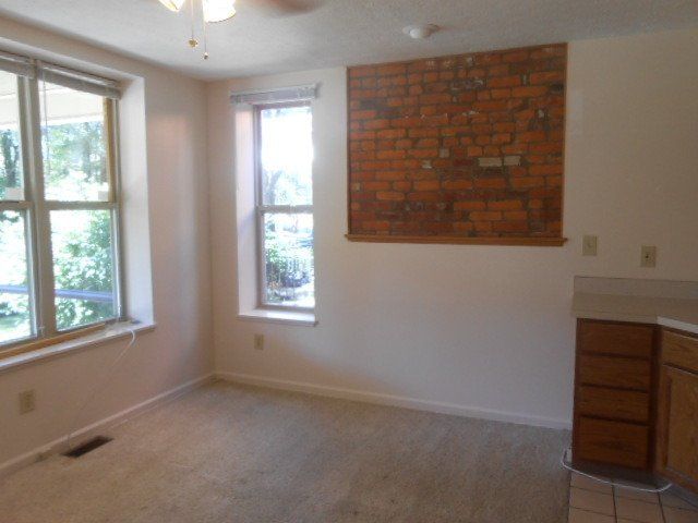 44 E. 12th Ave. Apt. A dining area