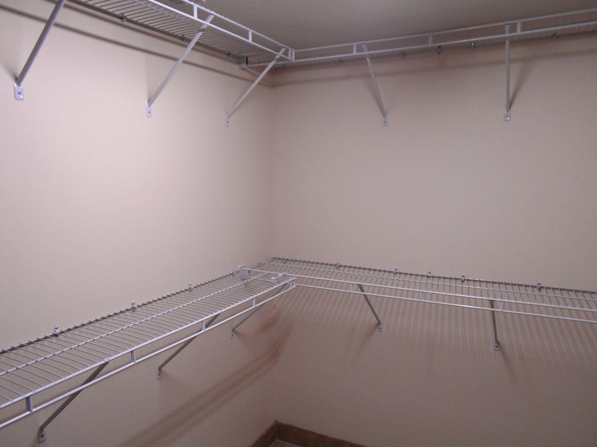 44 W. 9th Ave. - Inside Closet