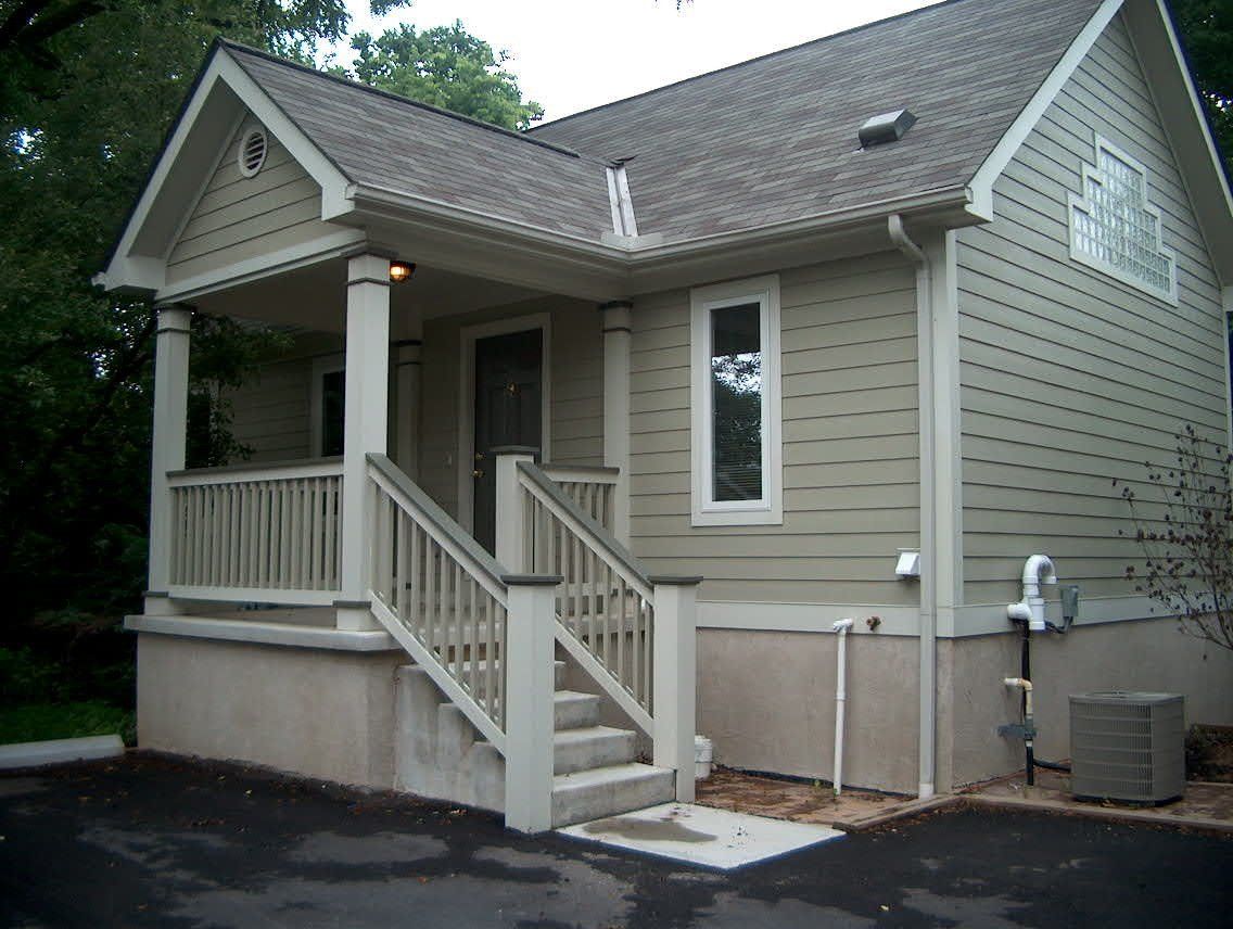 49 W. Tompkins Cottage