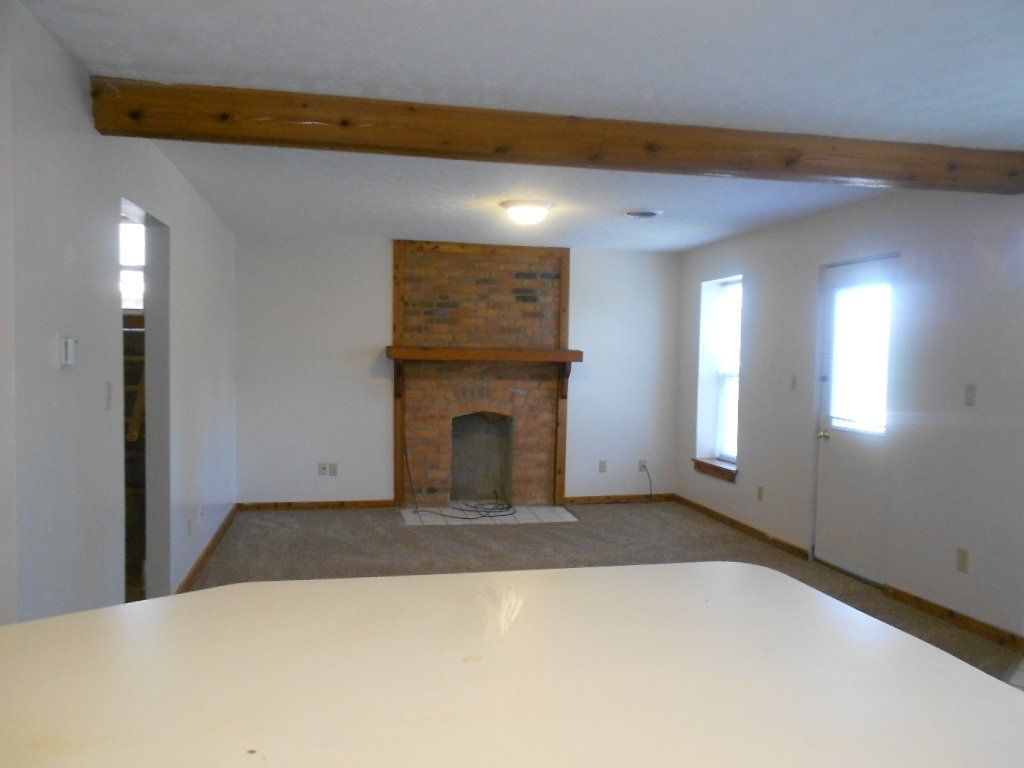 57 E. 14th Ave Apt. B living room