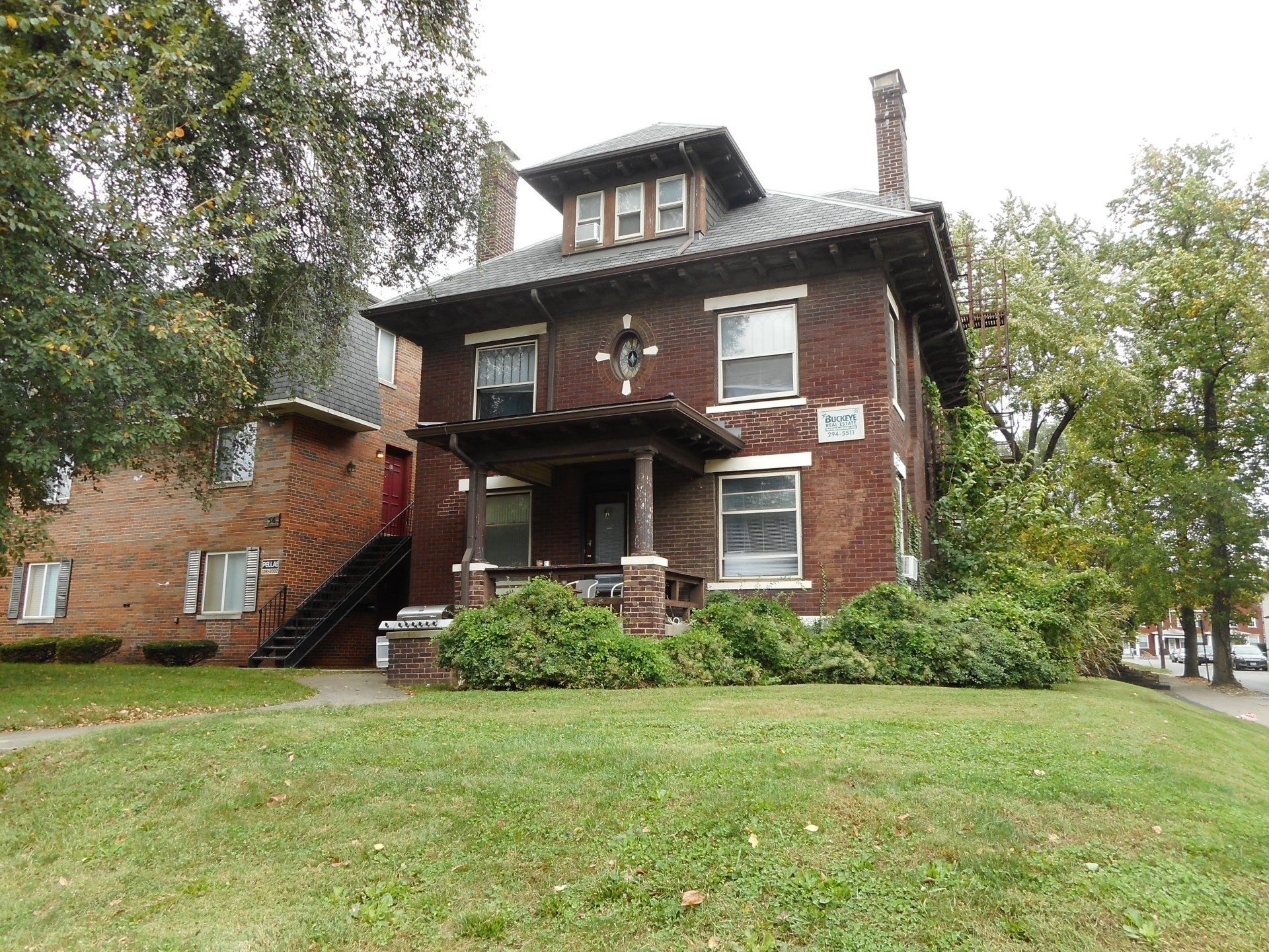 60 E. Lane Ave Apt. B exterior