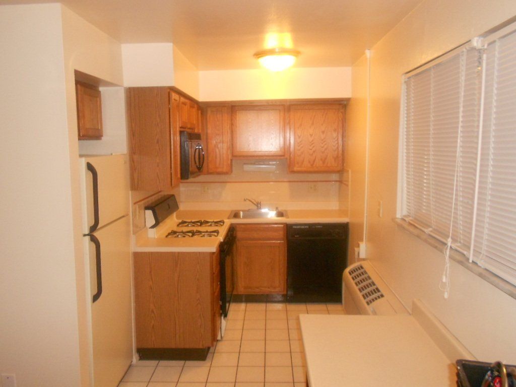 60 Chittenden - Kitchen 04