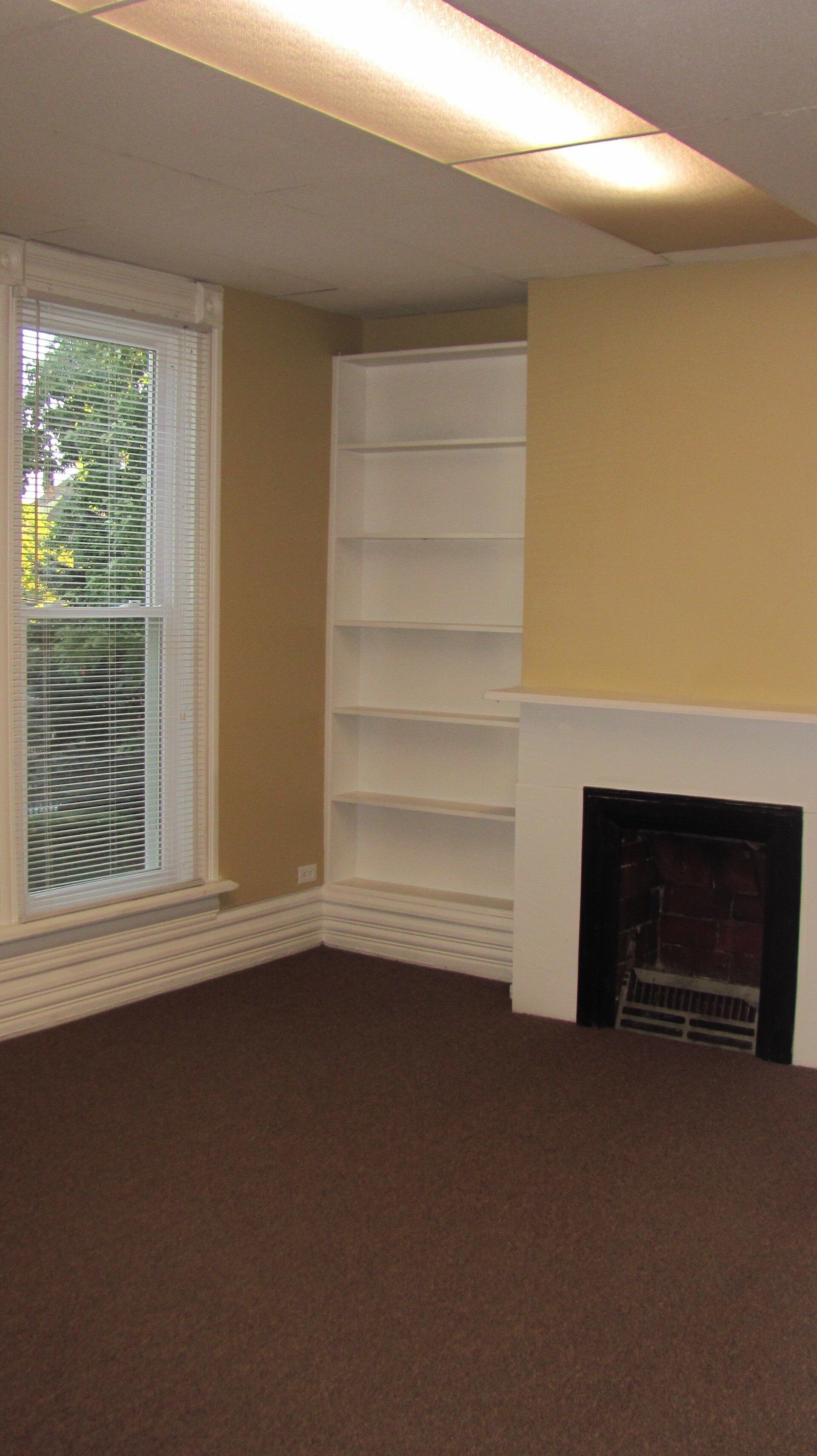 63 W. Oakland Ave interior 4