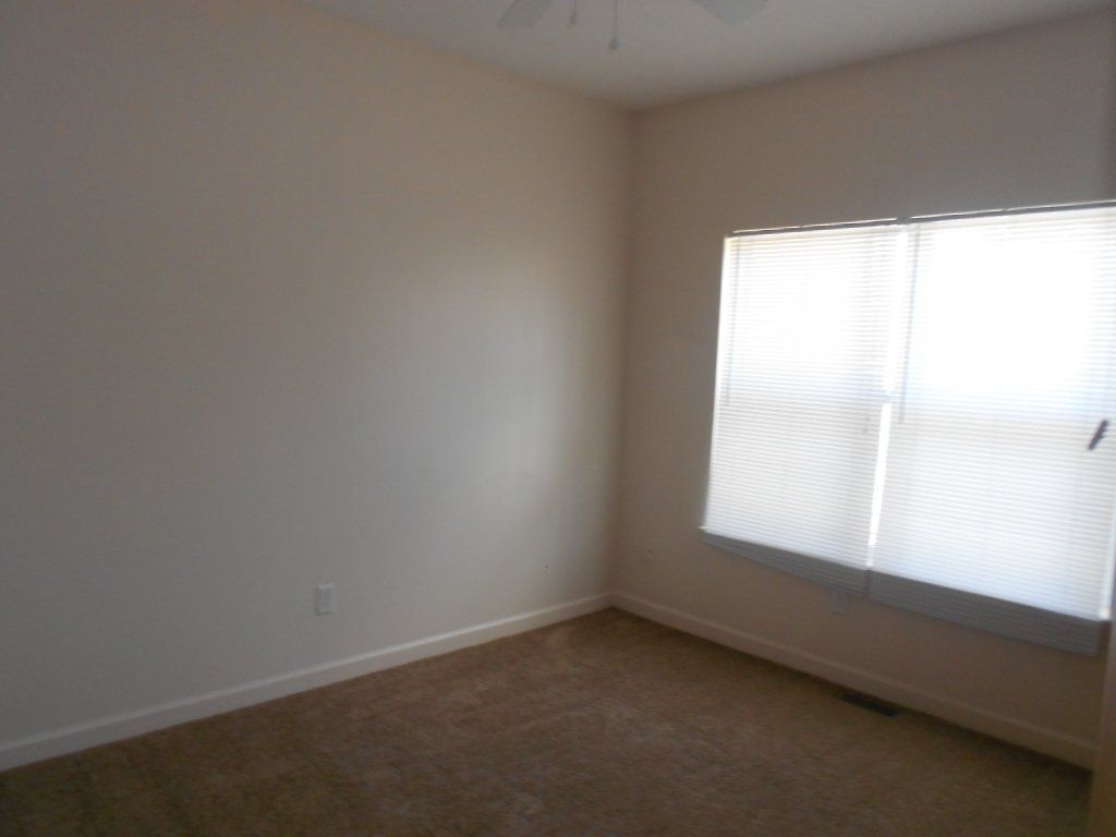 63 W. Tompkins bedroom