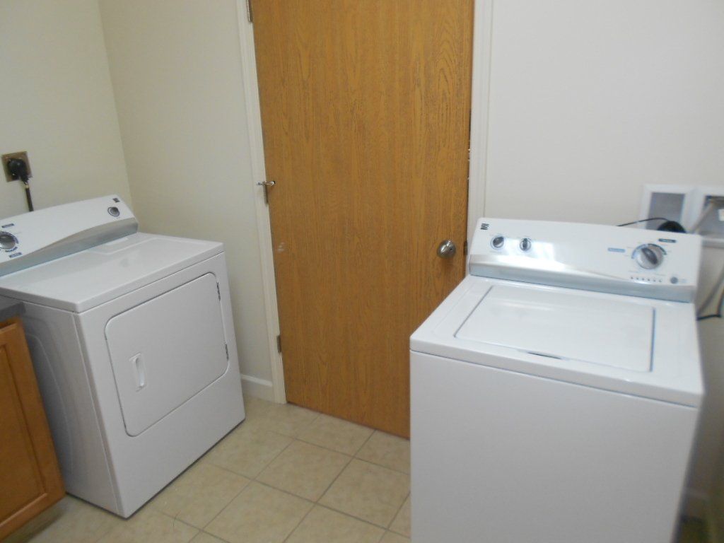 70-72 Bucks Alley galley laundry