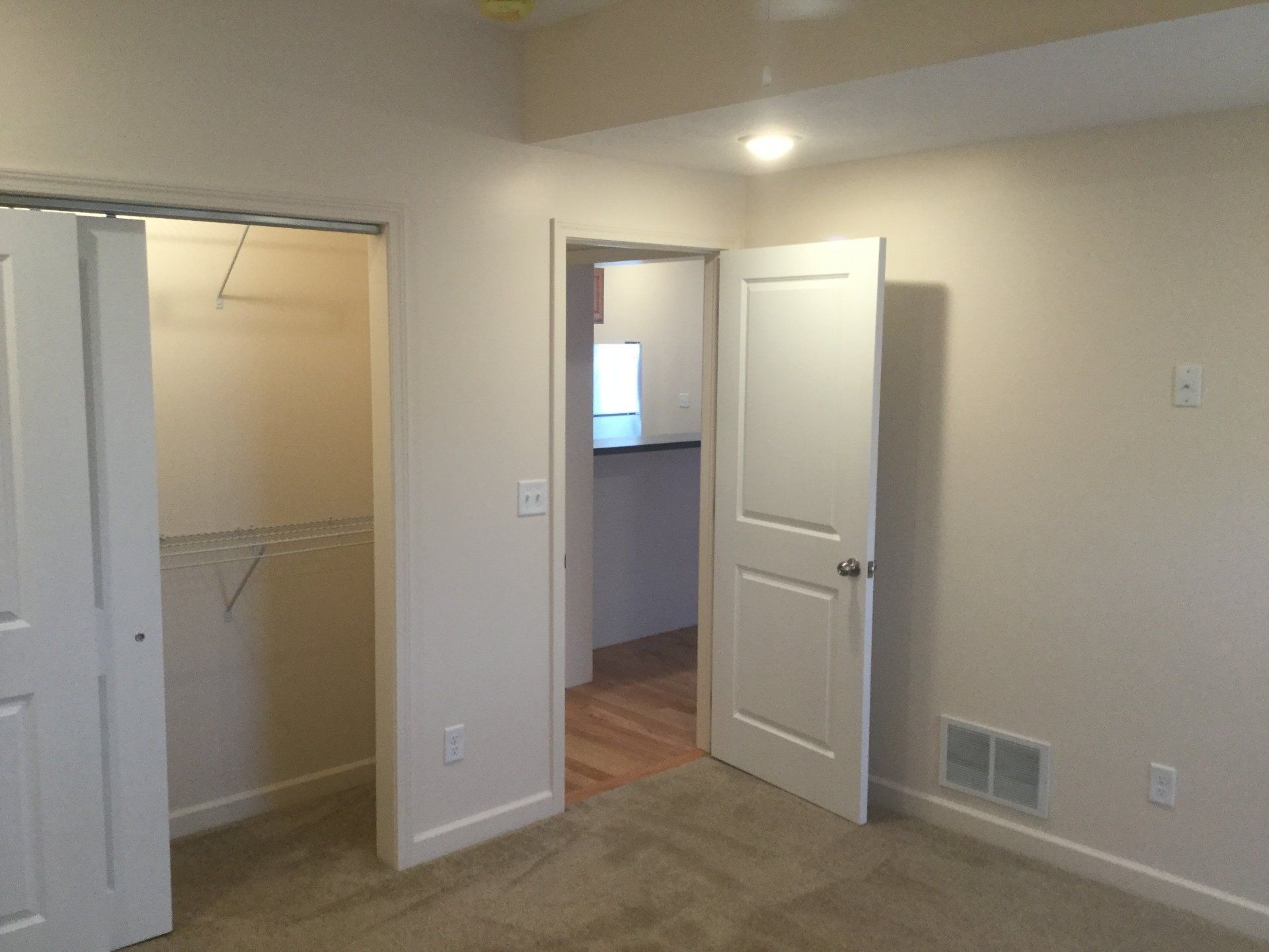 95 E. 11th Ave Apt. C bedrooms