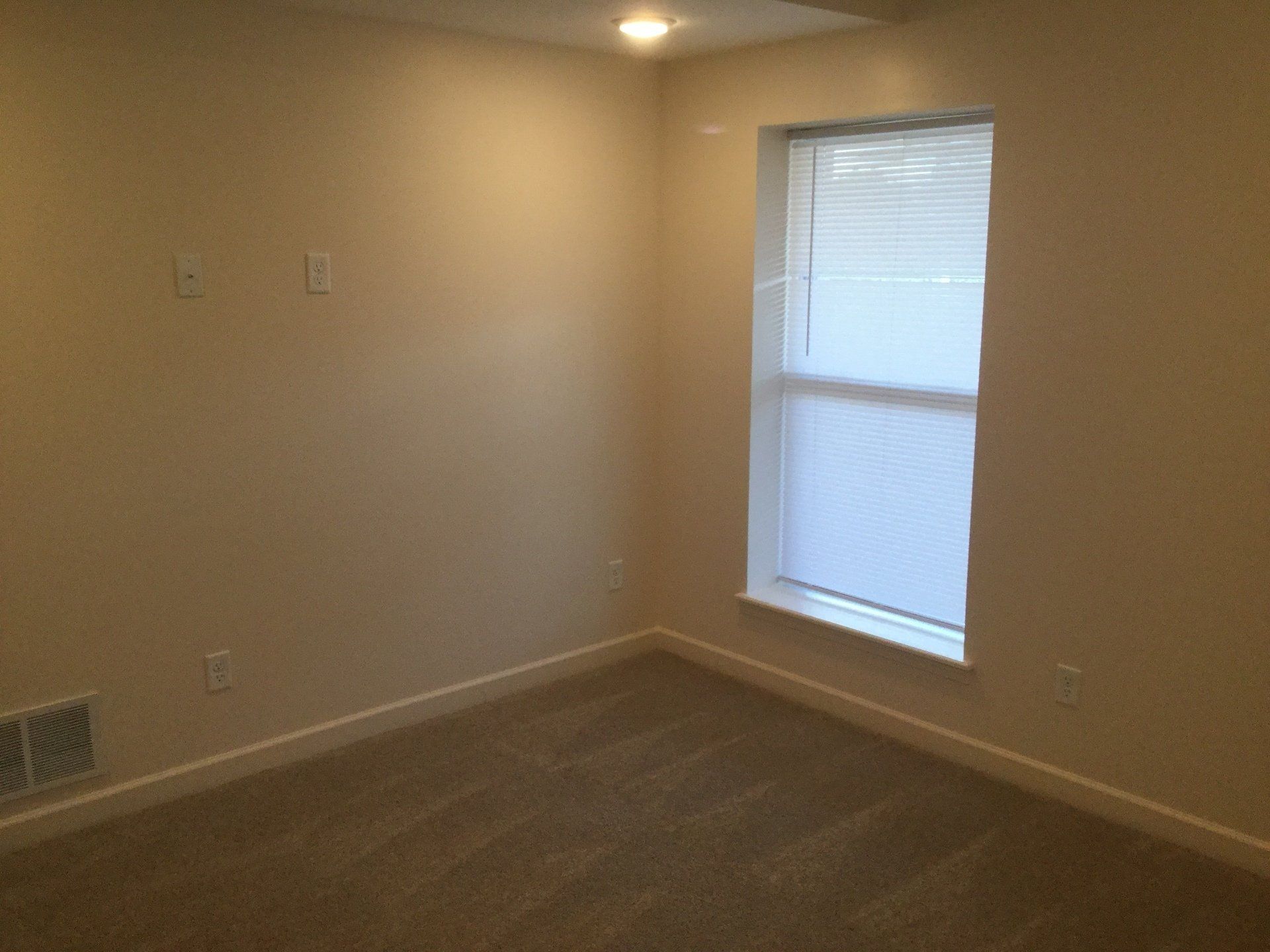 95 E. 11th Ave Apt. C interior